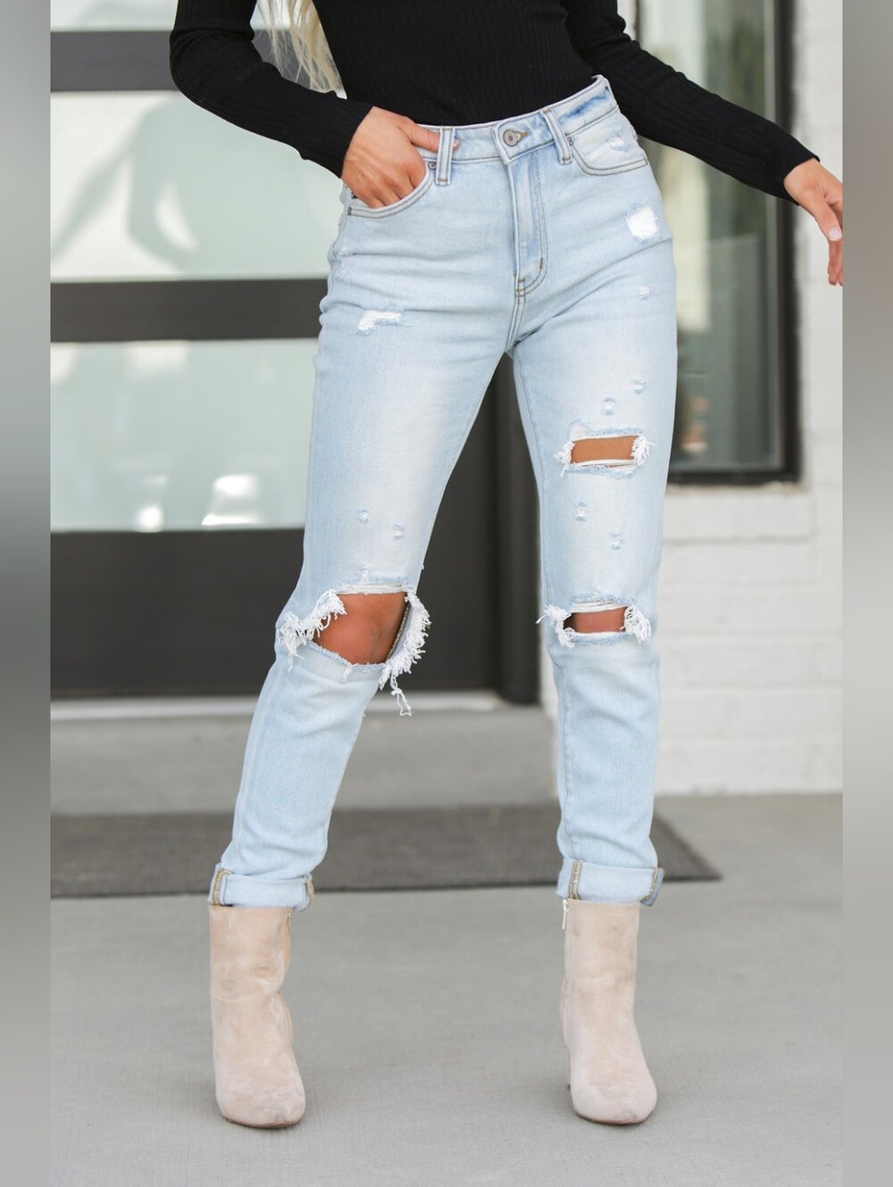 Kancan | Ritta Light Wash Destroyed Mom Jeans Size 11/29